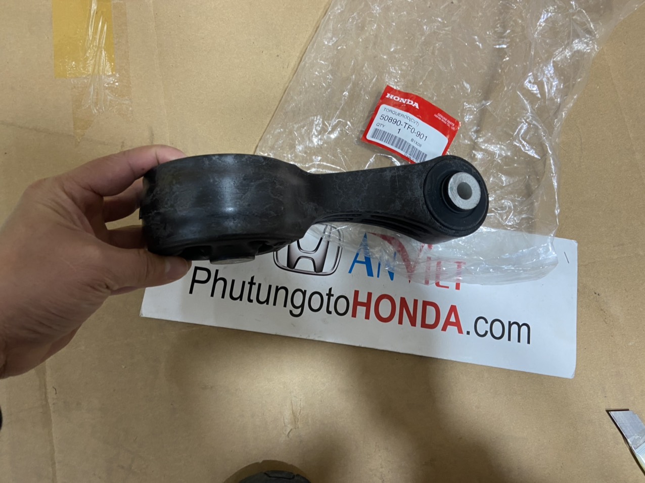 Chân máy số 8 xe Honda BRIO